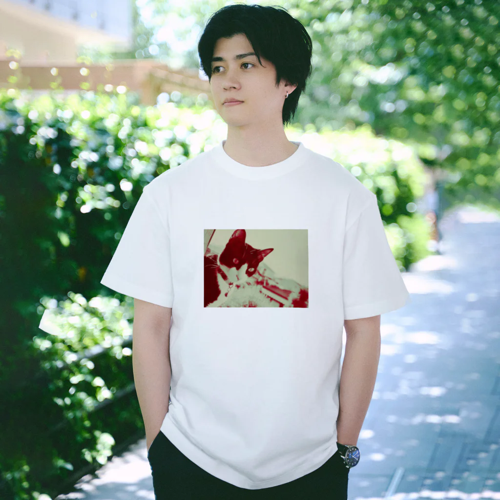 前田侑希のネコモノ Regular Fit T-Shirt
