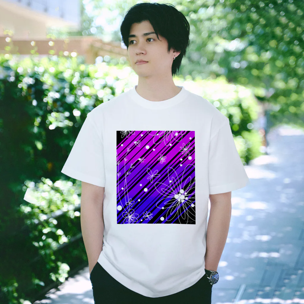 Ｍ✧Ｌｏｖｅｌｏ（エム・ラヴロ）の花（パープル・ナナメ②） Regular Fit T-Shirt