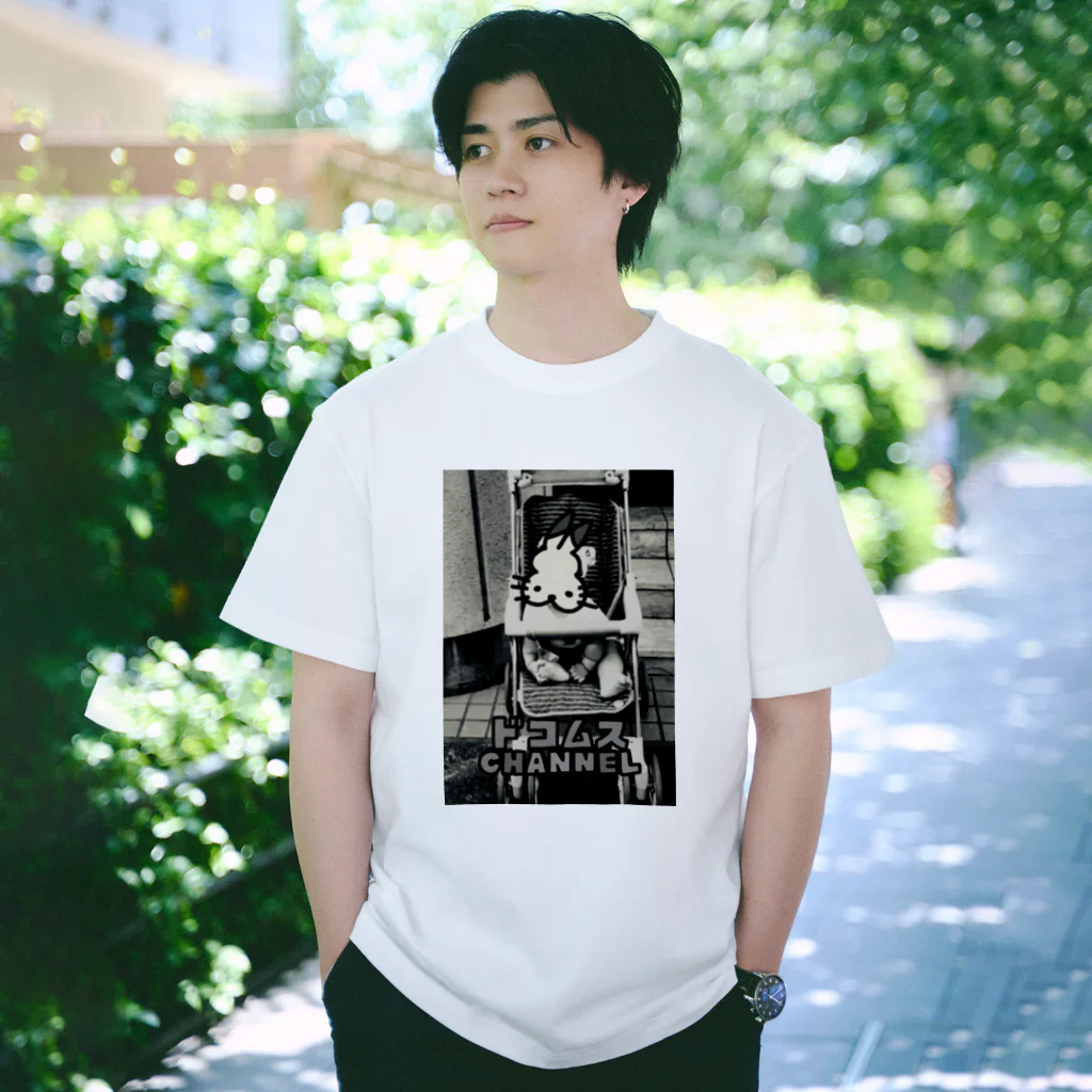 ドコムス刷りのエケチェン Regular Fit T-Shirt