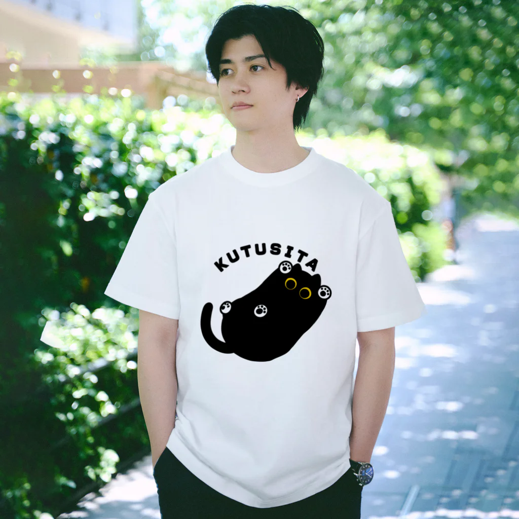 Creative store Mの君知＊KUTUSITA Regular Fit T-Shirt