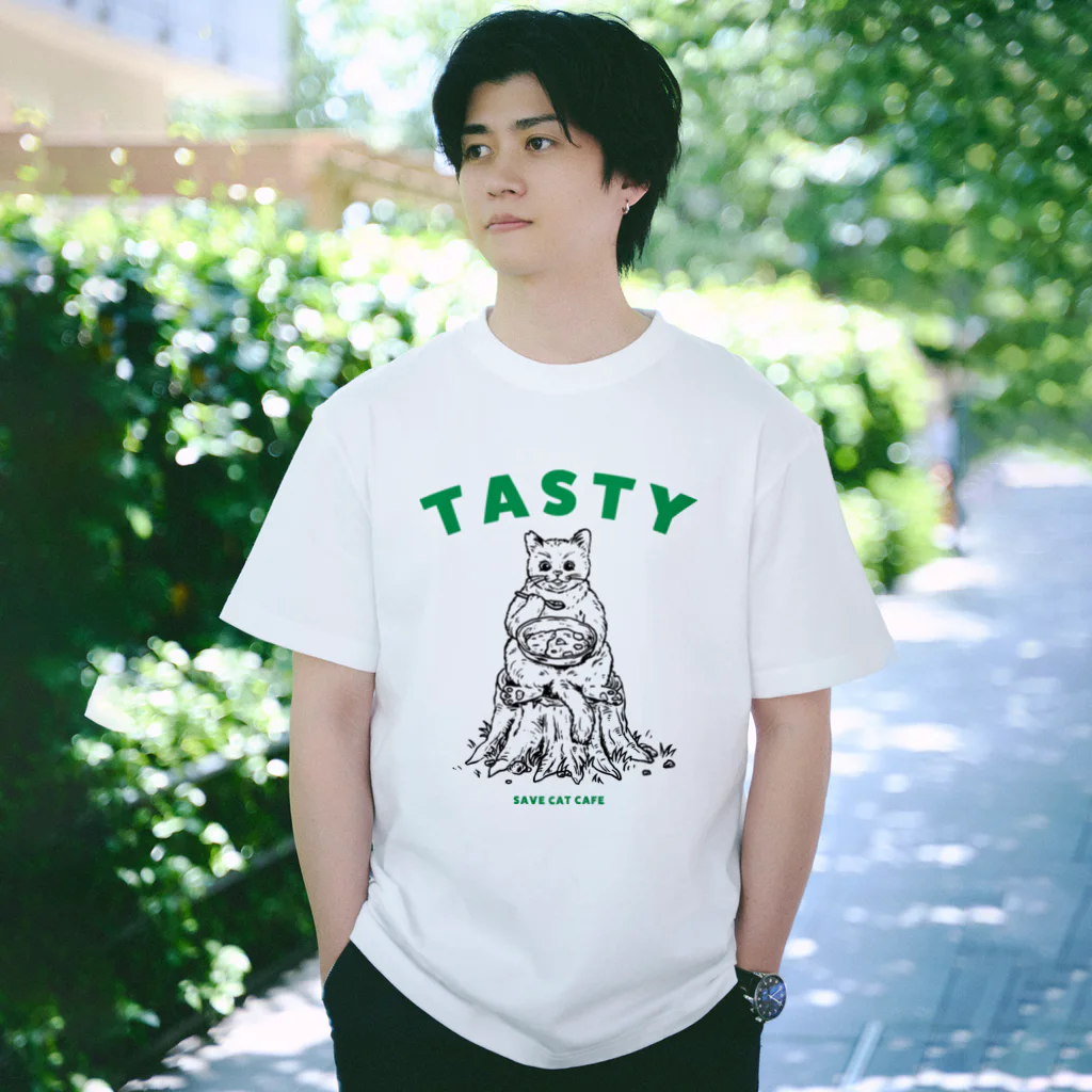 SAVE CAT CAFEのねこカレー（モノクロ×グリーン） Regular Fit T-Shirt