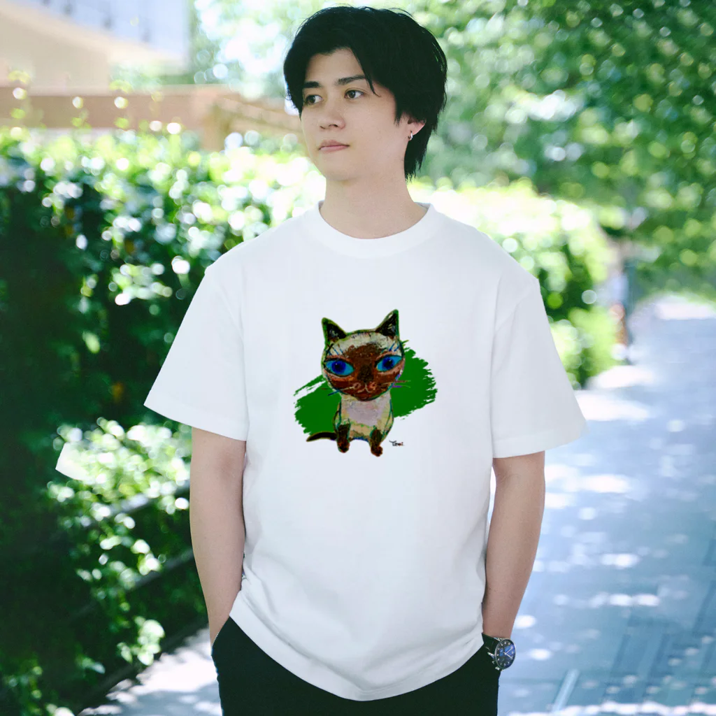 猫T専門店【青い猫ギャラリー】の青い瞳のシャム猫 Regular Fit T-Shirt