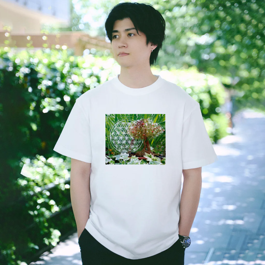 colorfulの宇宙樹 Regular Fit T-Shirt