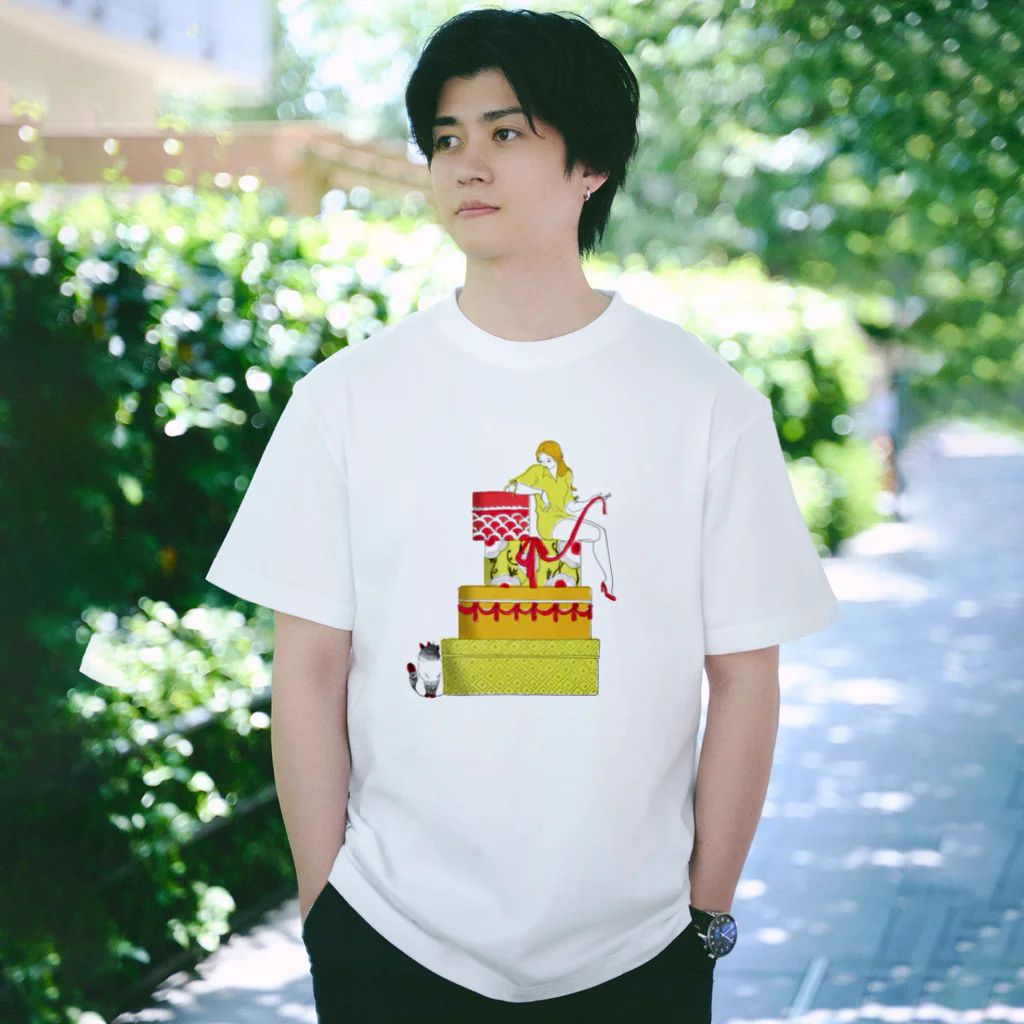 中島悠里 (yuri nakajima)の密かな楽しみ Regular Fit T-Shirt
