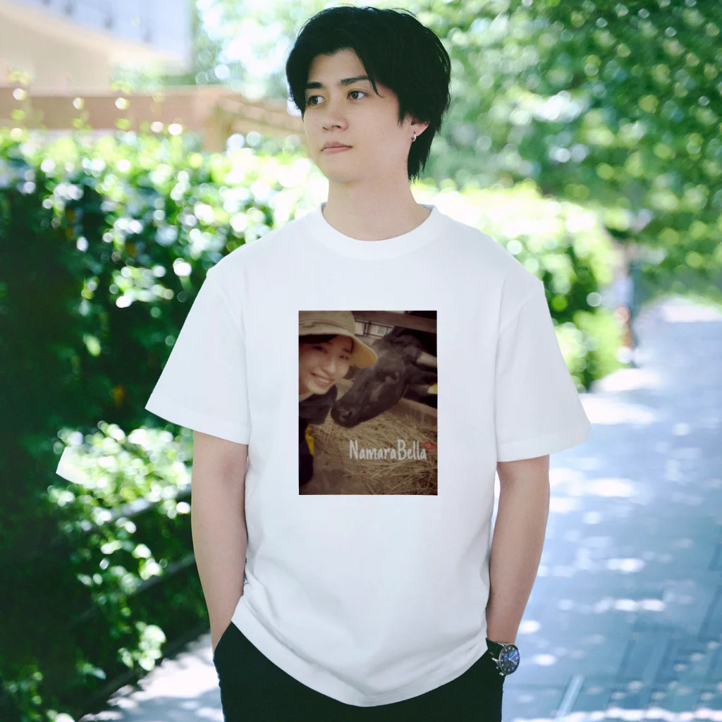 美女TJapan_SusukinoTshirtの@nozomikawase 美女T北海道 Regular Fit T-Shirt