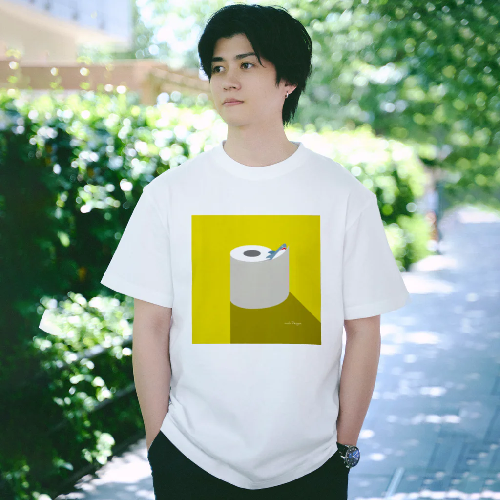 さかたようこ / サメ画家の昼のSAME Paper Regular Fit T-Shirt