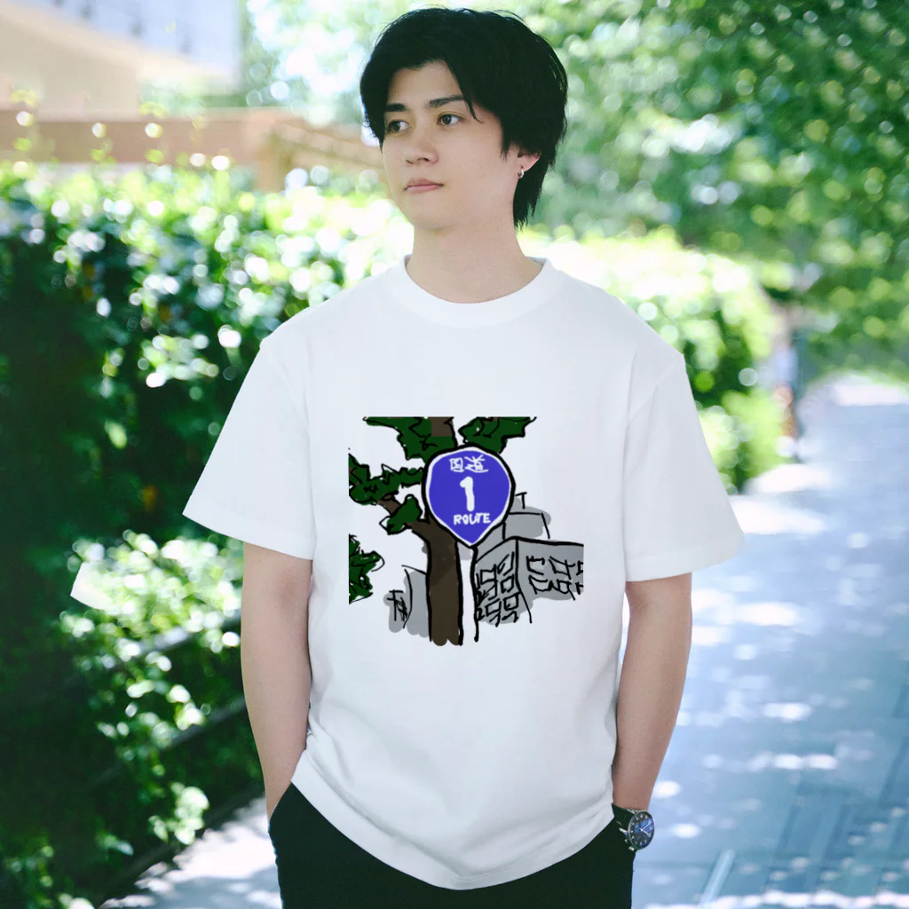 bearbenchのコクドウイチゴウセン Regular Fit T-Shirt