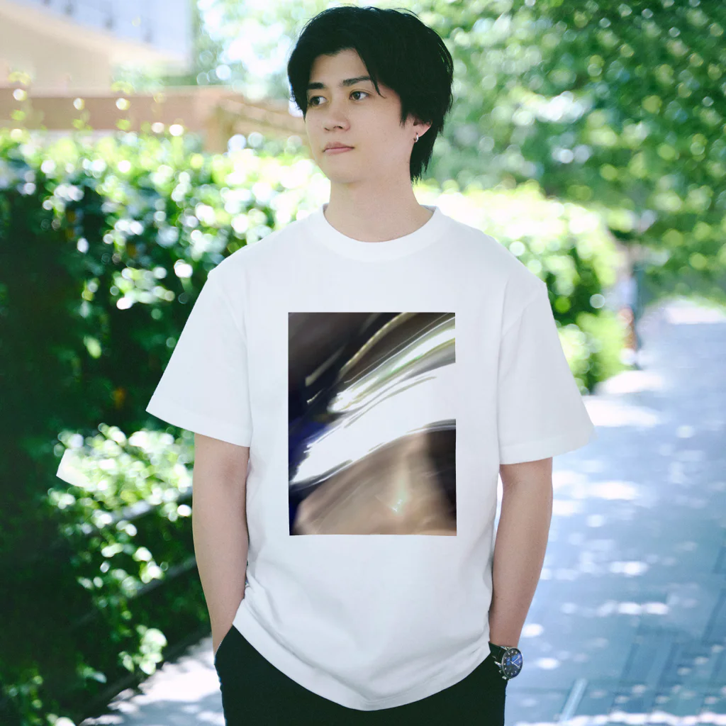 皐のブレた夜 Regular Fit T-Shirt