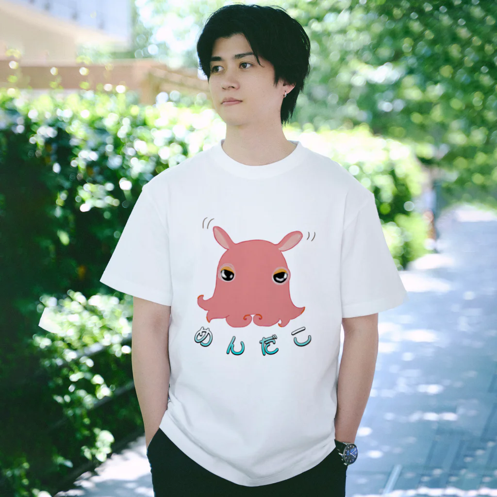 LalaHangeulの深海のアイドル「メンダコさん」 Regular Fit T-Shirt