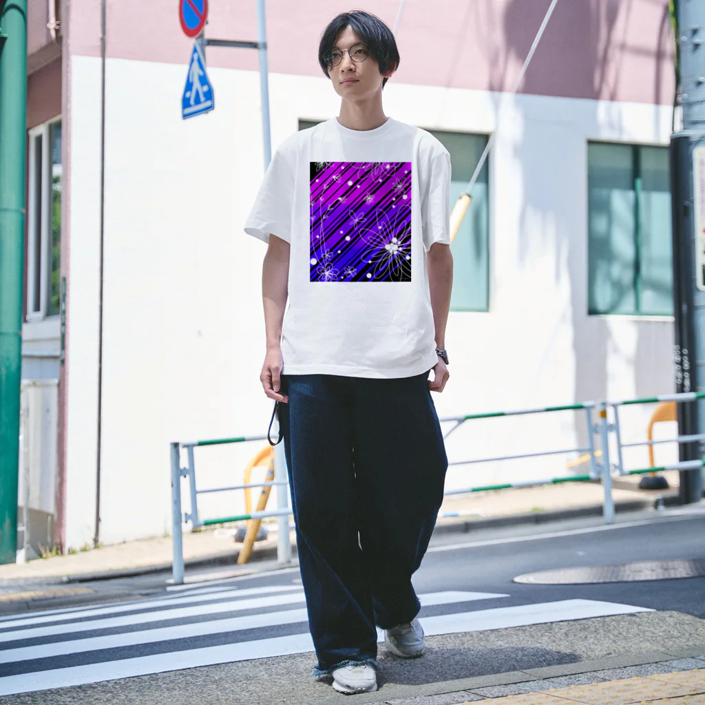 Ｍ✧Ｌｏｖｅｌｏ（エム・ラヴロ）の花（パープル・ナナメ②） Regular Fit T-Shirt
