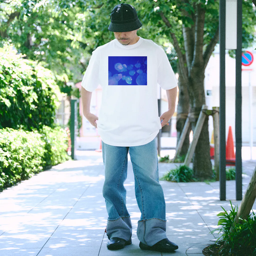 毎日カラフル生活のクラゲになりきりグッズ Regular Fit T-Shirt
