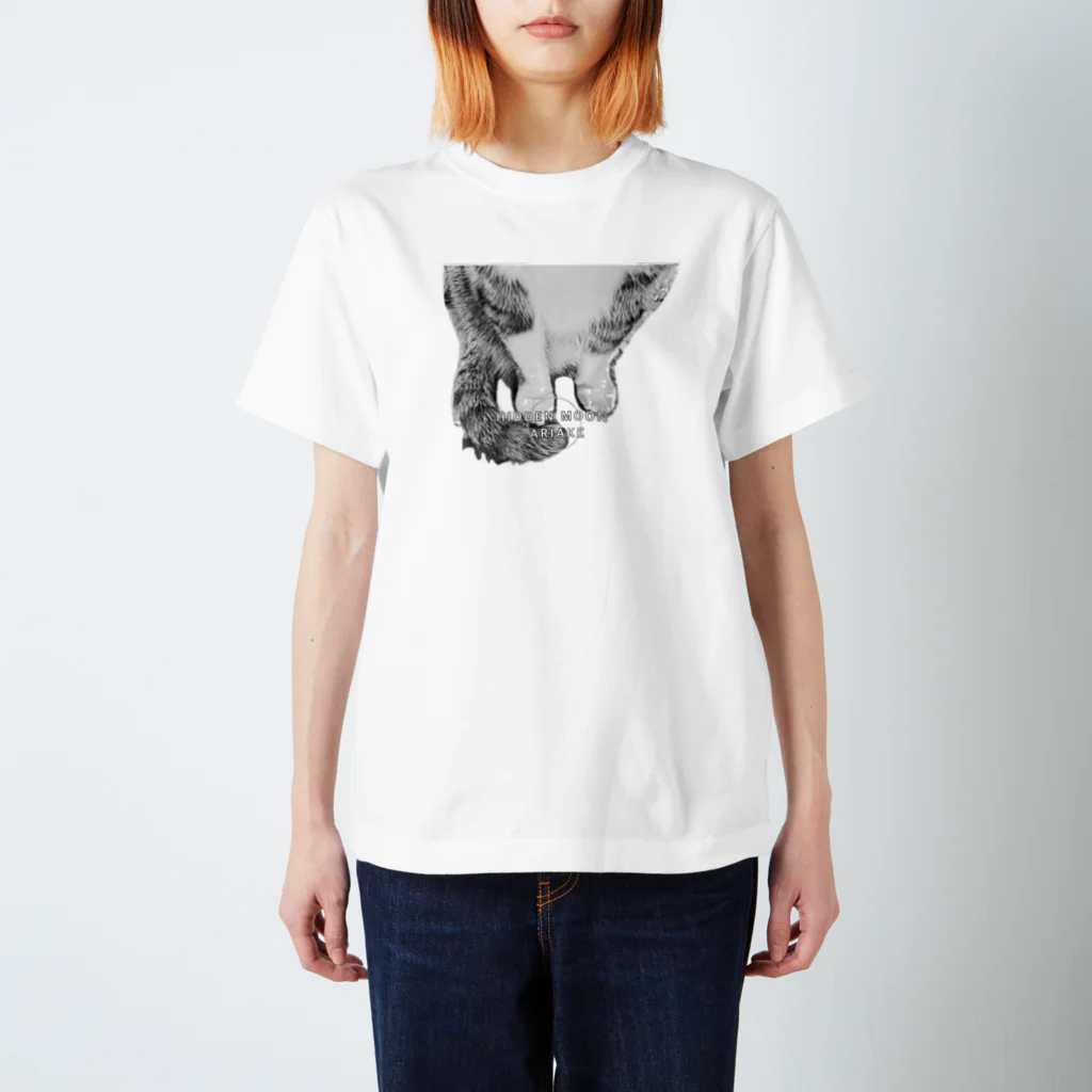 HIDDEN MOON-ARIAKEの16 Regular Fit T-Shirt