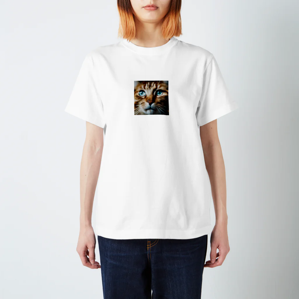 しんの考え事している猫 Regular Fit T-Shirt