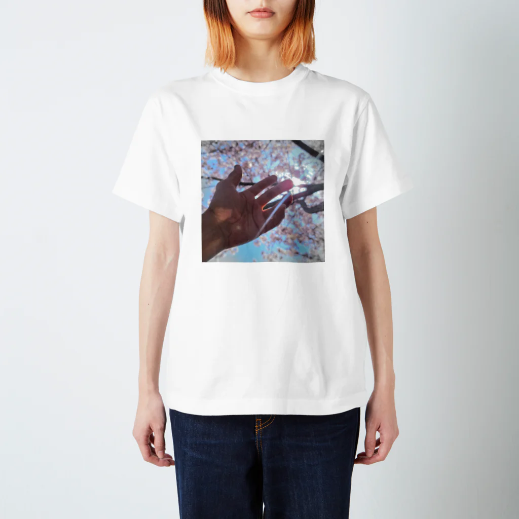 give my arm.のSAKURA Regular Fit T-Shirt