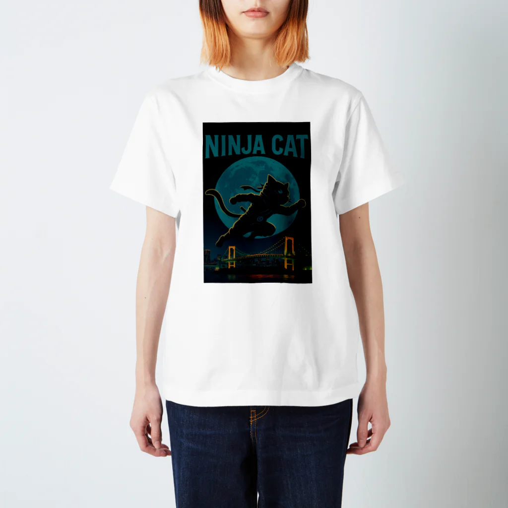Atena-DesighnのNINJA CAT（2）忍者猫 Regular Fit T-Shirt