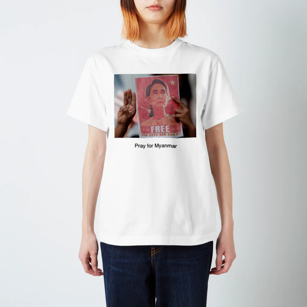 kuro_kominkaのPray for Myanmar  Regular Fit T-Shirt