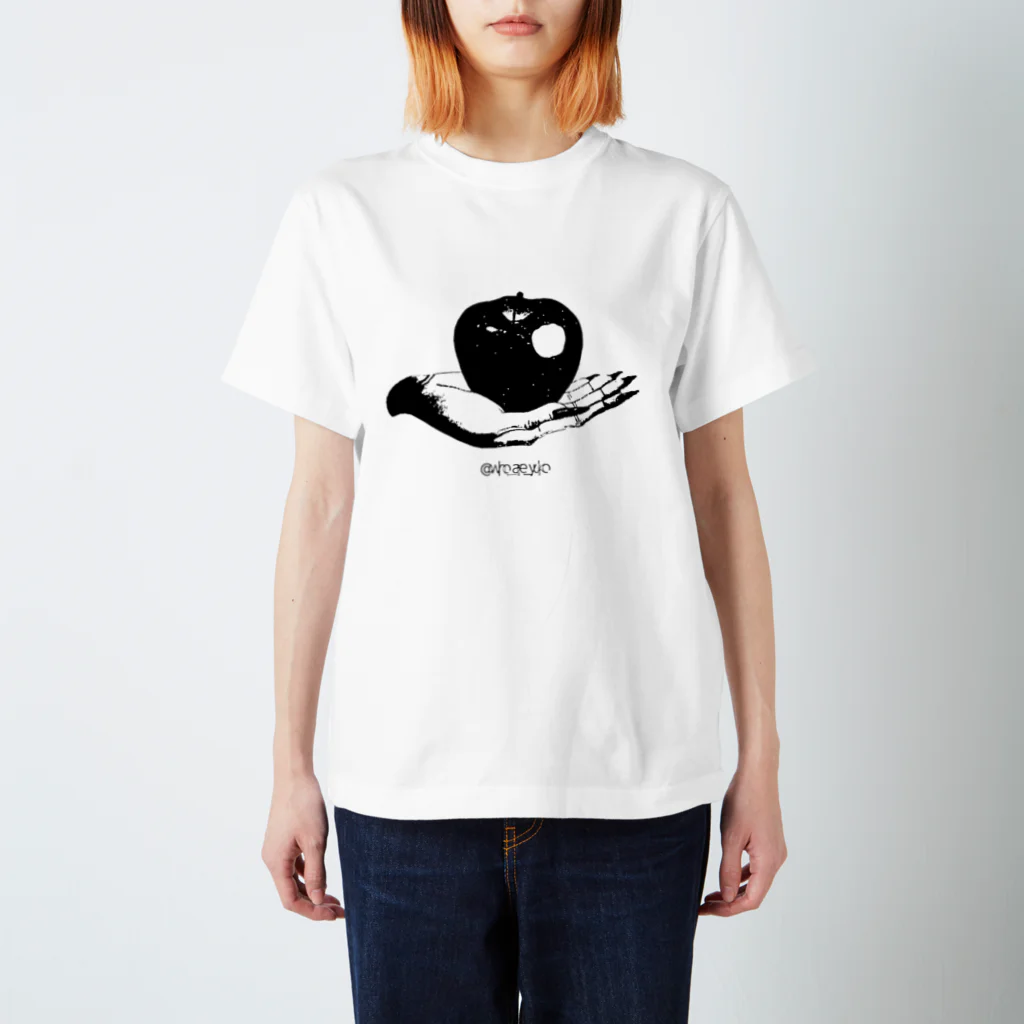WhoAreYukoのりんごおひとつ Regular Fit T-Shirt