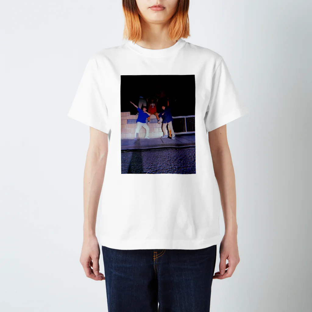 たぬきのライダー Regular Fit T-Shirt