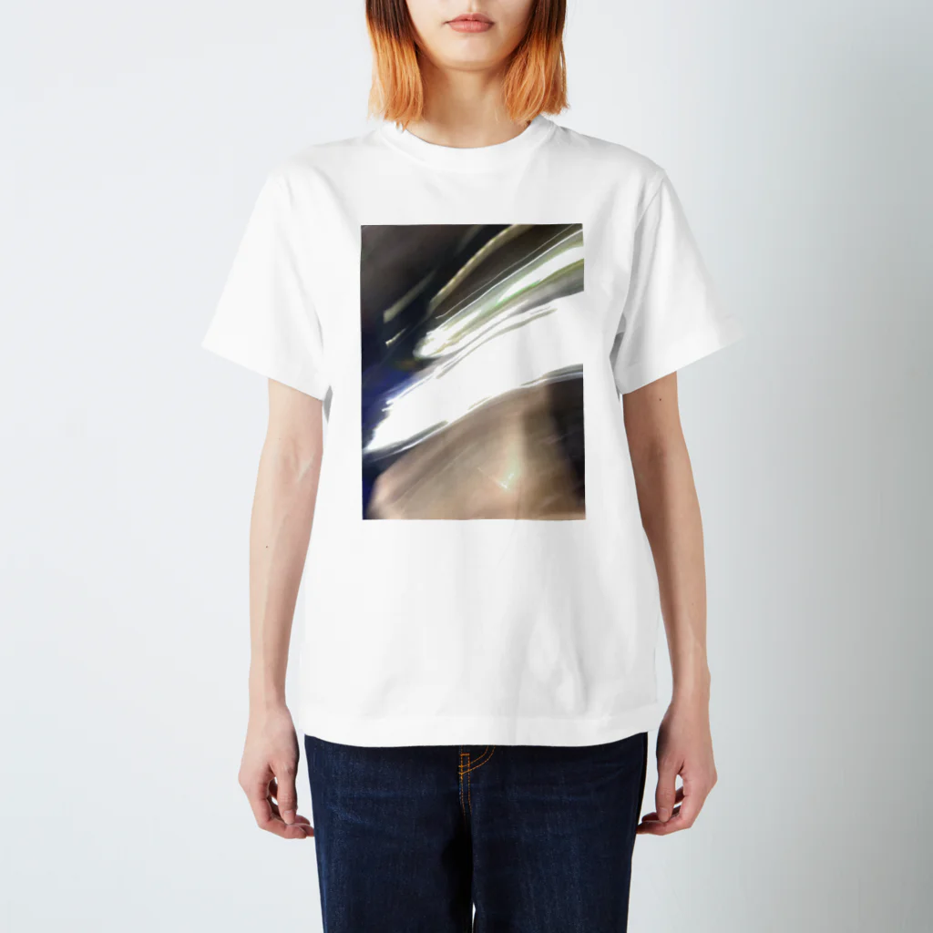皐のブレた夜 Regular Fit T-Shirt