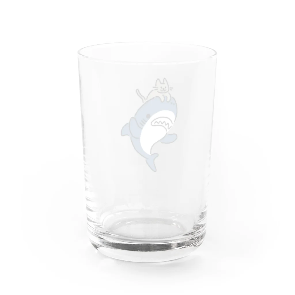 サメ わりとおもいのネコをかぶるサメ Water Glass :back
