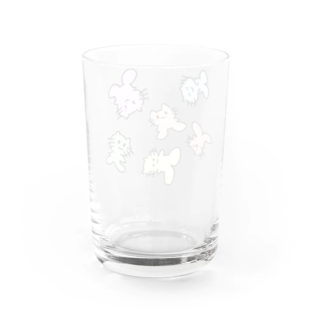 生き生き生活の品々の足のでっかい猫 Water Glass :back