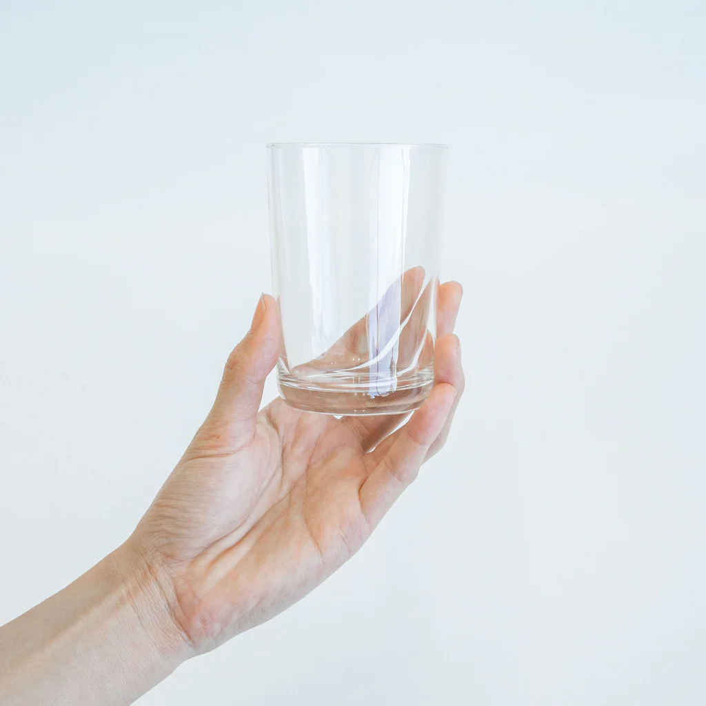 PITTEN PRODUCTSのPITTEN ZOO ANIMAL #7 Water Glass :held in hand