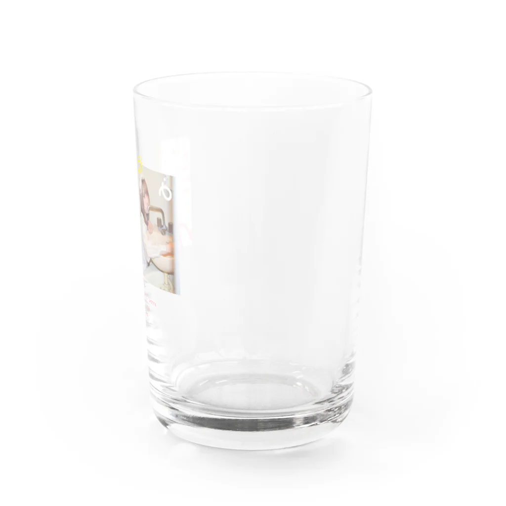 とても無能のいちごのシャワーカーテン Water Glass :right