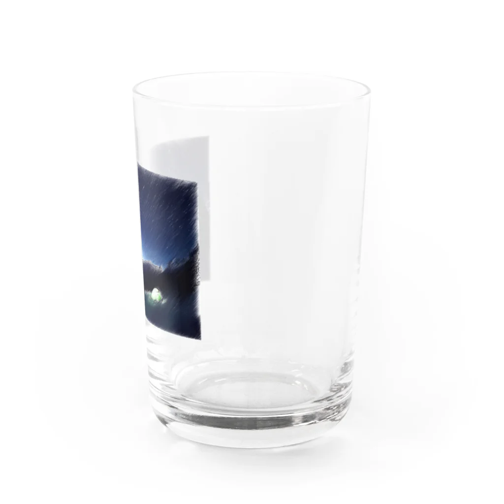 静かな山の頂への冬の星空キャンプ Water Glass :right