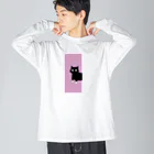 まろ屋のくつ下をはいたネコが玄関で Big Long Sleeve T-Shirt