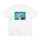 WHO-ka(フウカ)のazisai Big T-Shirt
