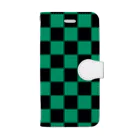iPhone のケース屋の市松模様 (黒/緑) Book-Style Smartphone Case