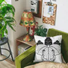 『Nothing Is Real』-- IN SUZURIの動物家紋。H.T.（桐にゾウ）黒 Cushion