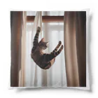 takeoutのカーテンにつかまっているネコ Cushion