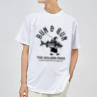 The golden pass.の釣り柴犬 Dry T-Shirt