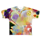 St.SKのClear Heart All-Over Print T-Shirt