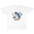 サメ わりとおもいのエビフライを食べようとするサメ2021 All-Over Print T-Shirt