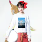 漁火の碧 Long Sleeve T-Shirt :model wear (front)