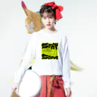 GEEKS COUNTER ATTACKのSTAY SOFA(yellow) Long Sleeve T-Shirt :model wear (front)