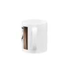takeoutのカーテンにつかまっているネコ Mug :handle