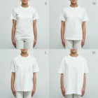 SASARiNS のPianoman カラフル Organic Cotton T-Shirtのサイズ別着用イメージ(女性)