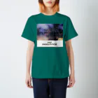 suzukidegozainasuの笑ってください。 Regular Fit T-Shirt