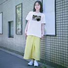 akane_art（茜音工房）のモノクロフラワー（キク） Regular Fit T-Shirt
