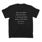 PLTalkShow公式の漁船に群がるカモメ Regular Fit T-Shirtの裏面