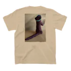 ミィコロのカワウソーシャルディスタンス Regular Fit T-Shirtの裏面