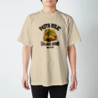 メシテロタイプ（飯テロTシャツブランド）のラザニア（ビンテージ風） Regular Fit T-Shirt