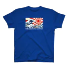 TシャツジャパンSUZURI店🇯🇵のDRAMATIC JAPAN（旭日旗と葛飾北斎「神奈川沖浪裏」）白文字 Regular Fit T-Shirt