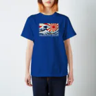TシャツジャパンSUZURI店🇯🇵のDRAMATIC JAPAN（旭日旗と葛飾北斎「神奈川沖浪裏」）白文字 Regular Fit T-Shirt