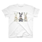 Kina-designの花柄うさぎ ナチュラルテイストのうさぎ柄 おしゃれ＆かわいいグッズ Regular Fit T-Shirt