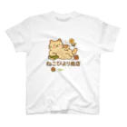 ねこびより商店のねこびより看板ねこTシャツ（Nekobiyori Shop Mascot Tee） Regular Fit T-Shirt