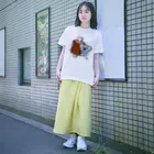 ブラックマスクの食いしんぼうコアラ Regular Fit T-Shirt